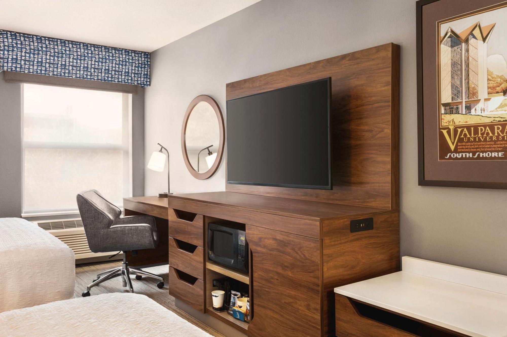 Queen Room with Two Queen Beds - Hearing Access/Non-Smoking